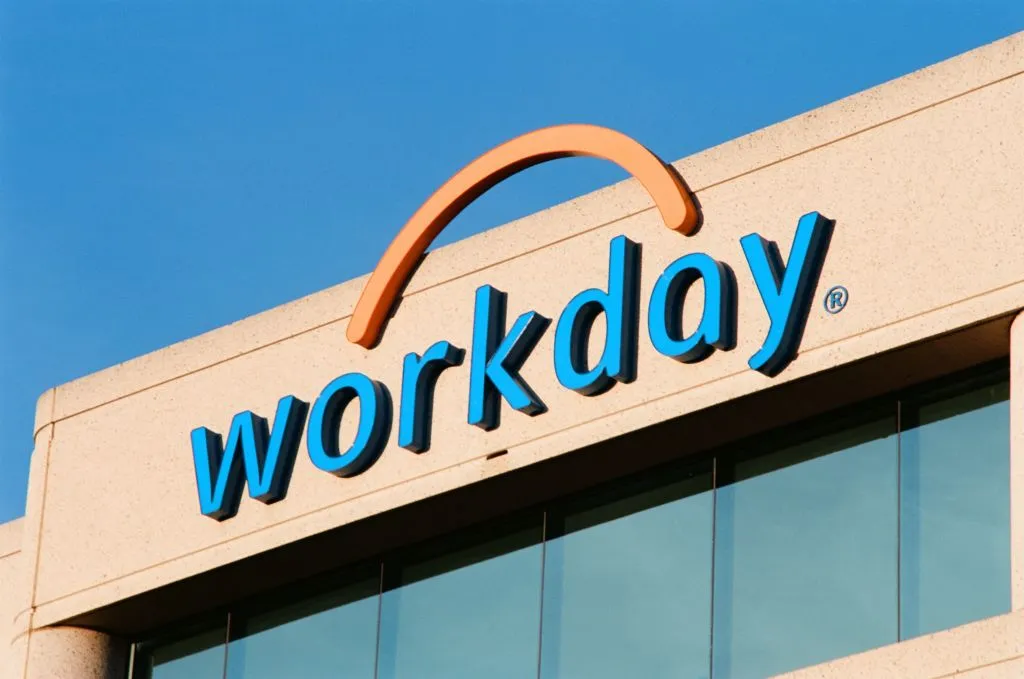 WorkdayのCEOエッシェンバッハが退任、共同創業者Bhusriが舵取りに復帰