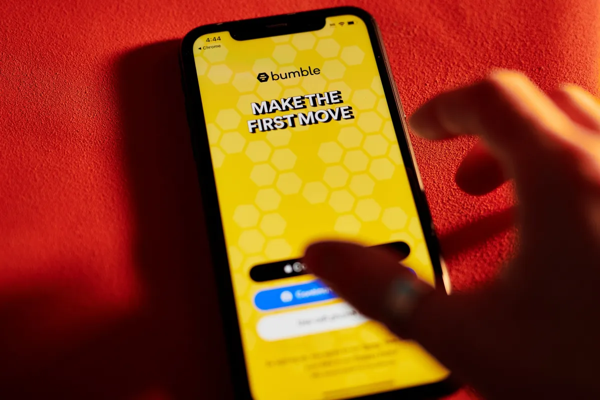 Bumble、AI写真フィードバックとプロフィール作成支援ツールを発表