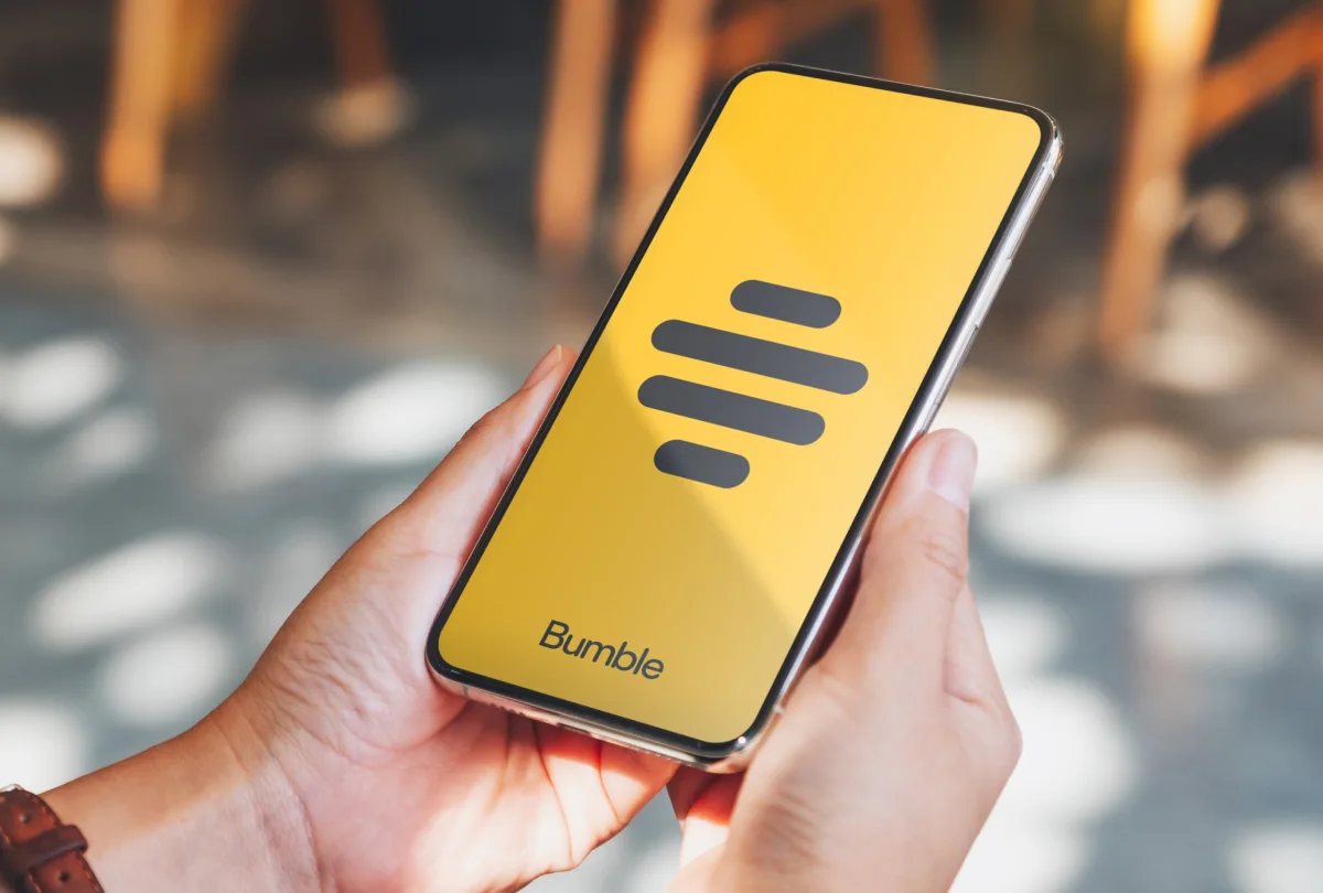 Bumble、AI恋愛アシスタント「Bee」を発表、スワイプマッチングを超えた新時代へ