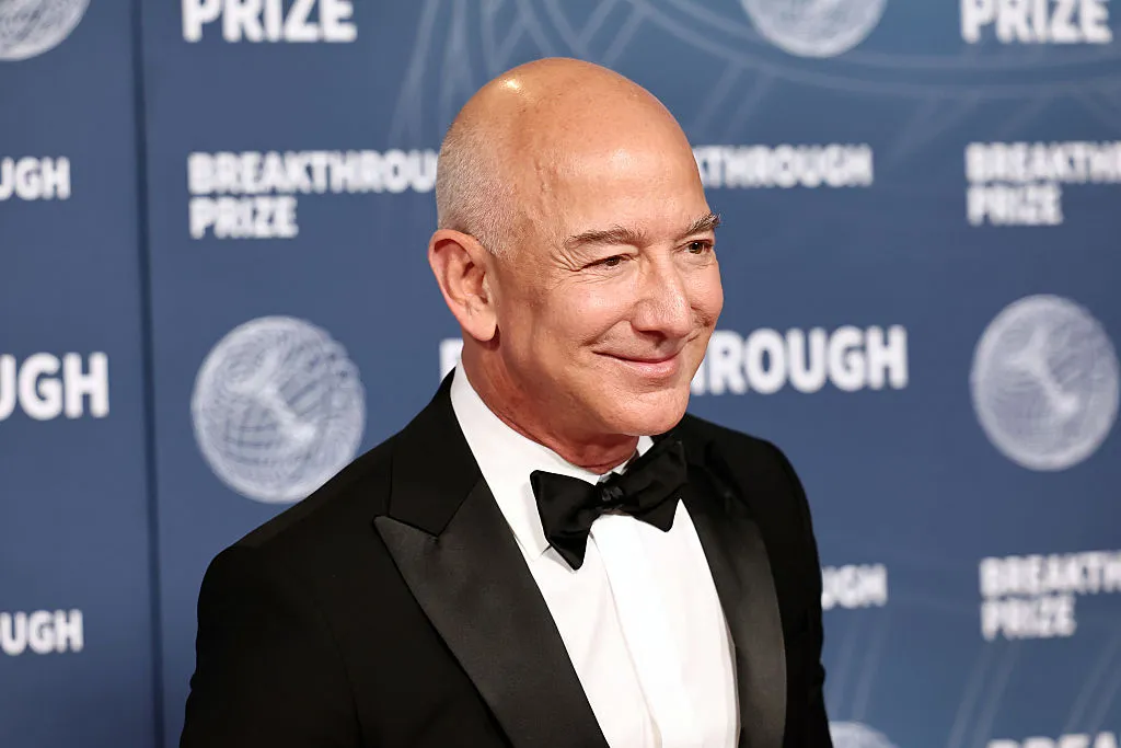 ベゾス氏が全力支持！Prometheusが120億ドルを調達、物理世界の「汎用エンジニア」を構築へ