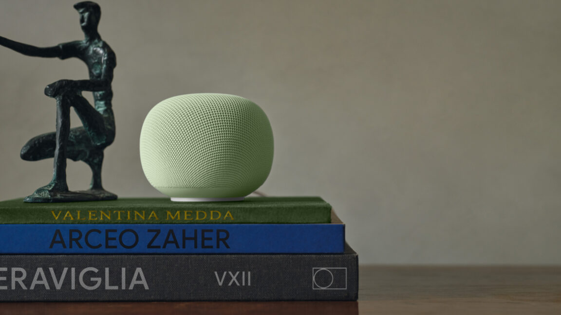 10ヶ月の発売延期を経てついに予約開始：GoogleのAI重視100ドルスマートスピーカー、音質は二の次