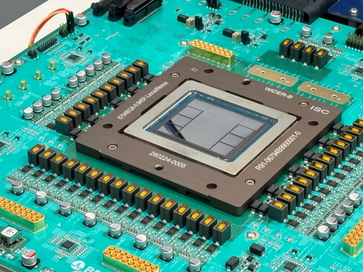 OpenAI製Jalapeñoチップ：推論速度と電力効率で二冠達成