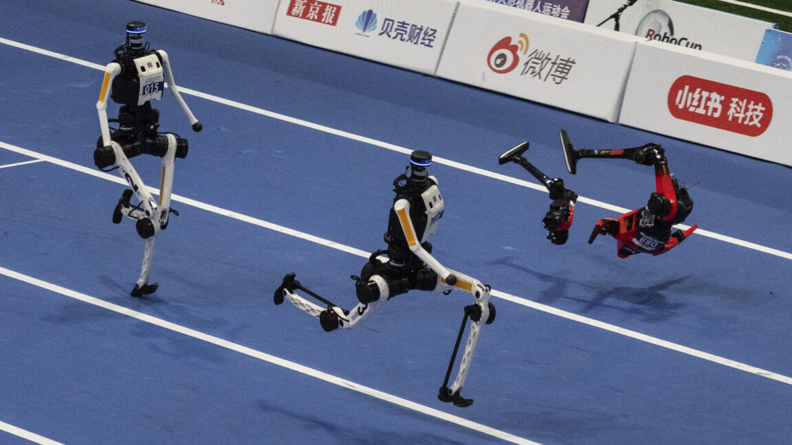 ヒューマノイドロボット競技大会：記録更新と出火が同時に、家事チャレンジこそが真の試金石