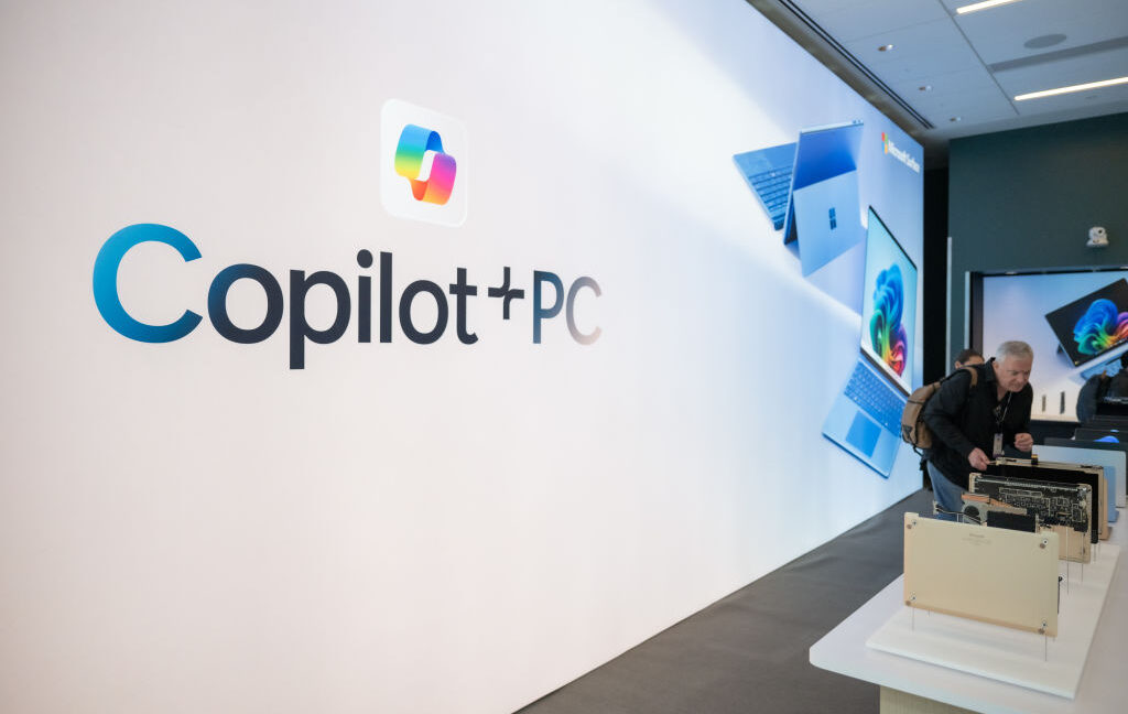 マイクロソフトが軟化：新型SurfaceはもはやCopilot+ PCを名乗らず