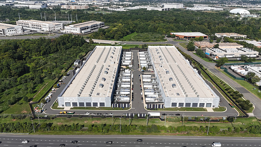 アマゾンの10億ドル計画が裏目に：PRでは覆い隠せないデータセンター汚染論争