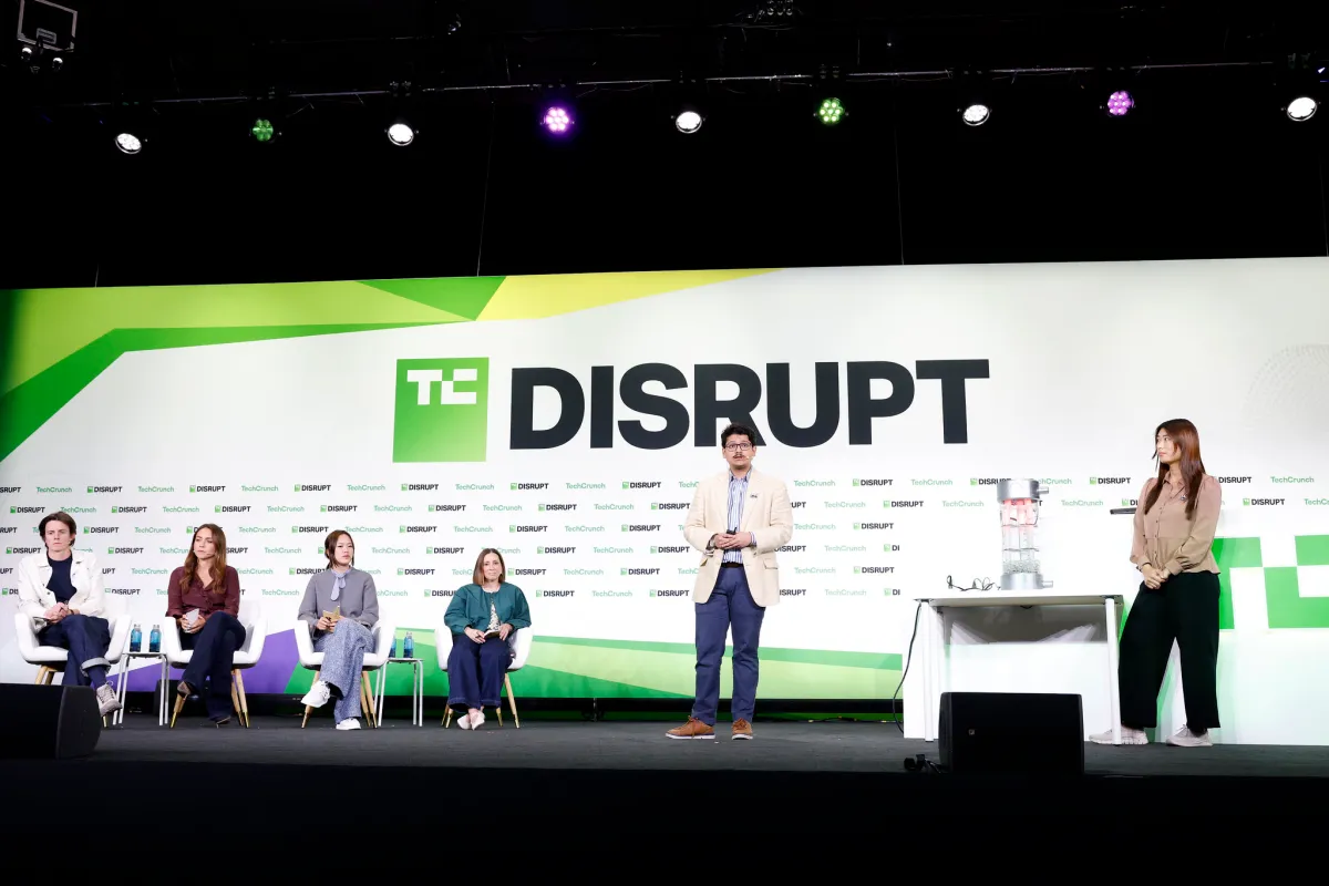 TechCrunch Disrupt 2026、チケット半額セール——AI祭典の最後の2日間を見逃すな