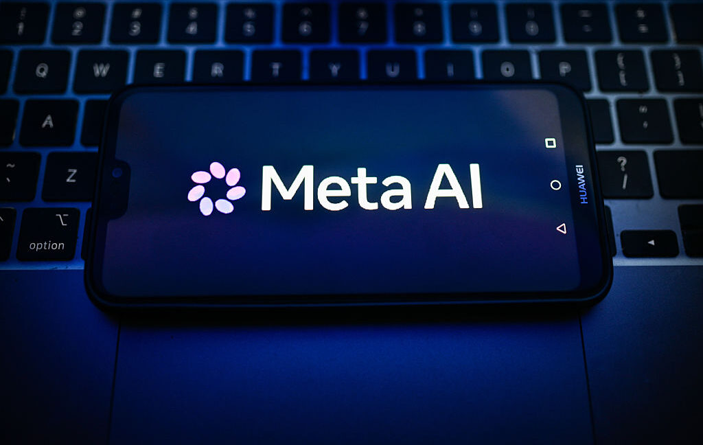 Metaの新ビジネス利用規約、数億ドルのAIライセンス料回避との指摘